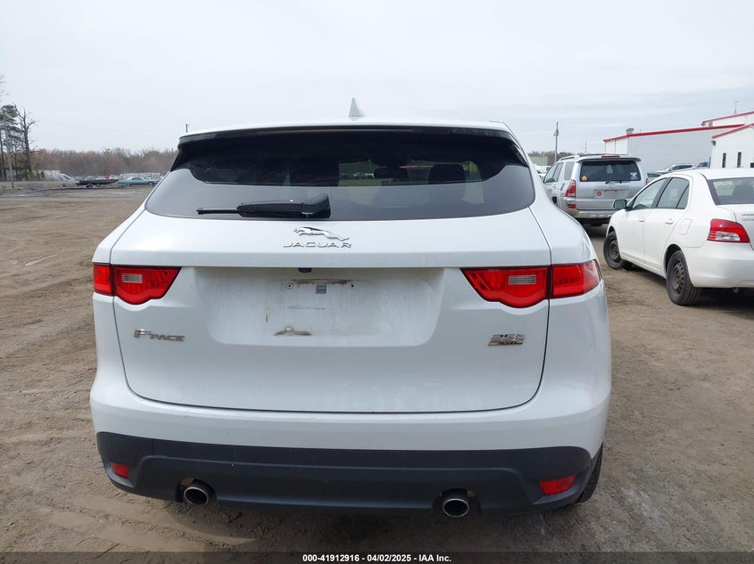 2018 JAGUAR F-PACE 25T PREMIUM - SADCJ2FX7JA295057