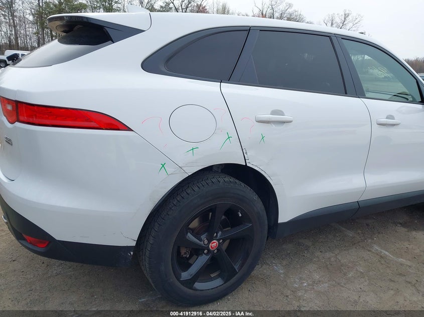 2018 JAGUAR F-PACE 25T PREMIUM - SADCJ2FX7JA295057