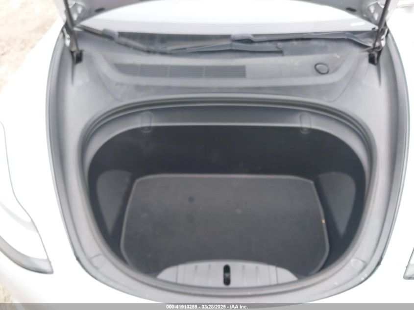 2018 Tesla Model 3 Long Range/Performance VIN: 5YJ3E1EBXJF116906 Lot: 41913259