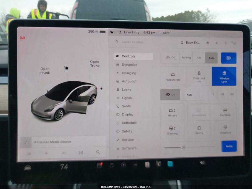2018 Tesla Model 3 Long Range/Performance VIN: 5YJ3E1EBXJF116906 Lot: 41913259