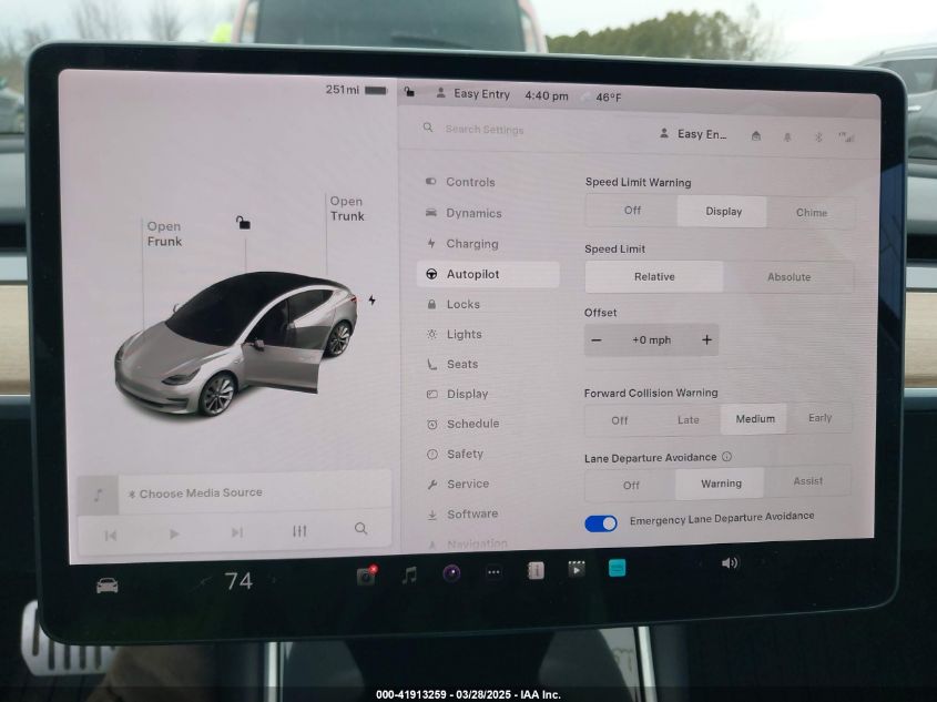 2018 Tesla Model 3 Long Range/Performance VIN: 5YJ3E1EBXJF116906 Lot: 41913259