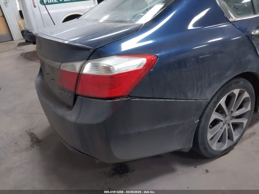 2013 HONDA ACCORD VIN: 1HGCR2F50DA271336