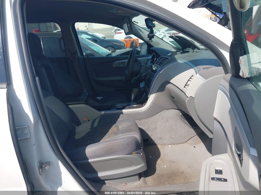 2011 CHEVROLET TRAVERSE VIN: 1GNKREED3BJ389826