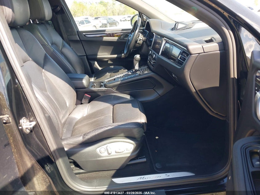 2019 PORSCHE MACAN S - WP1AB2A59KLB30377