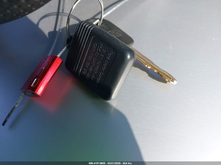 2004 Ford Escape Xls VIN: 1FMCU02174KA61956 Lot: 41913605