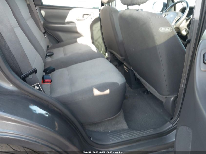 2004 Ford Escape Xls VIN: 1FMCU02174KA61956 Lot: 41913605