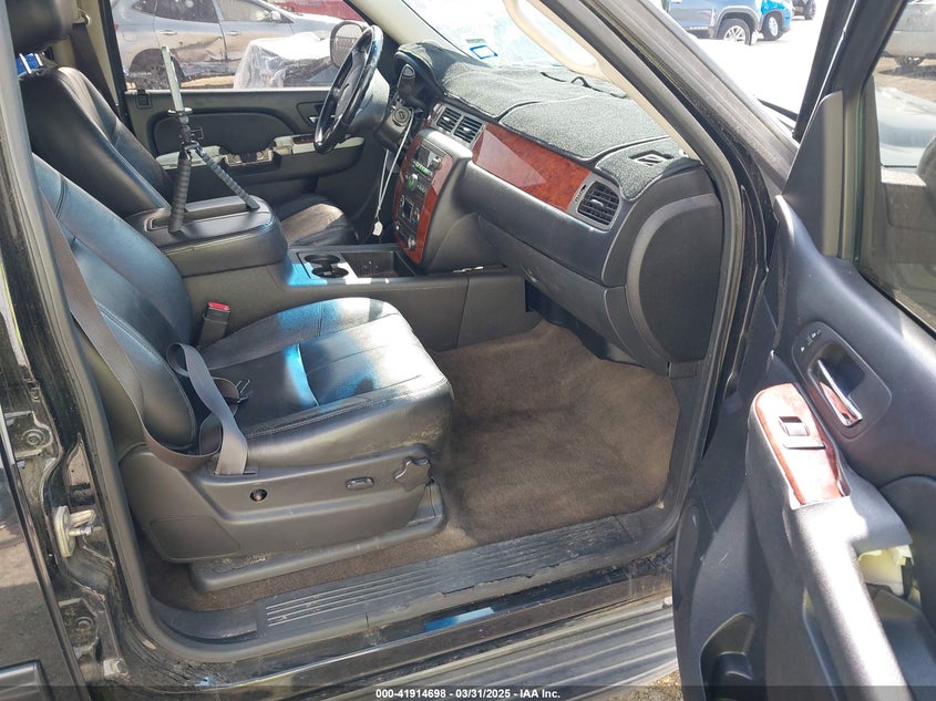 2013 CHEVROLET TAHOE LT - 1GNSCBE05DR295741