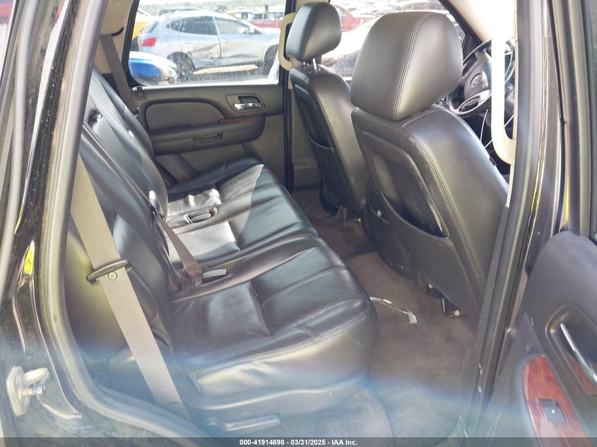 2013 CHEVROLET TAHOE LT - 1GNSCBE05DR295741