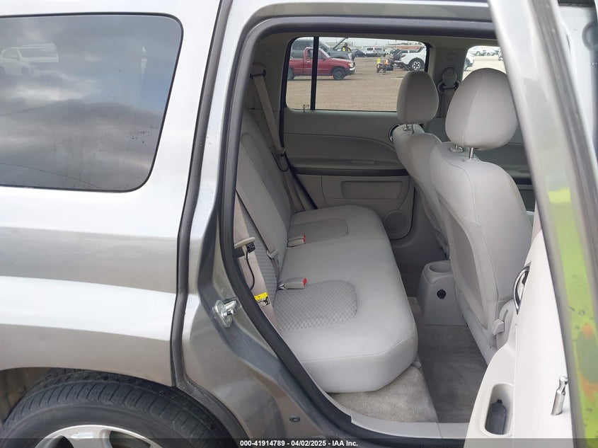 2006 CHEVROLET HHR VIN: 3GNDA23D26S609852