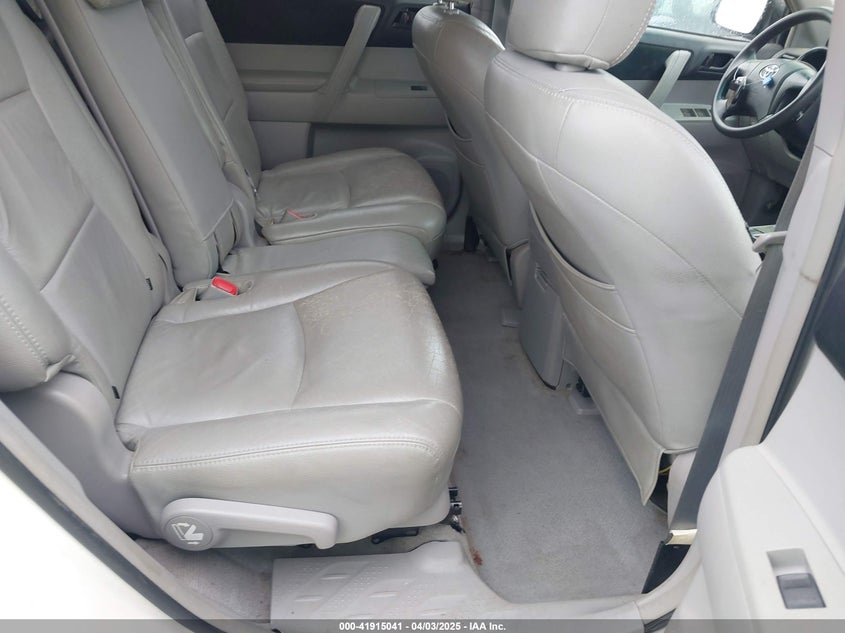 2010 TOYOTA HIGHLANDER VIN: 5TDZK3EH5AS003119