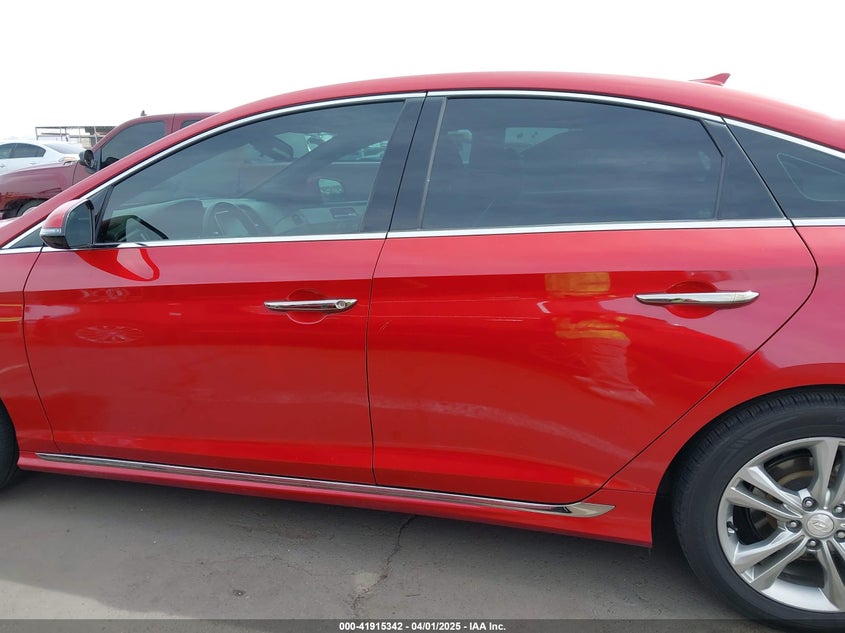2018 HYUNDAI SONATA SPORT - 5NPE34AF4JH609393