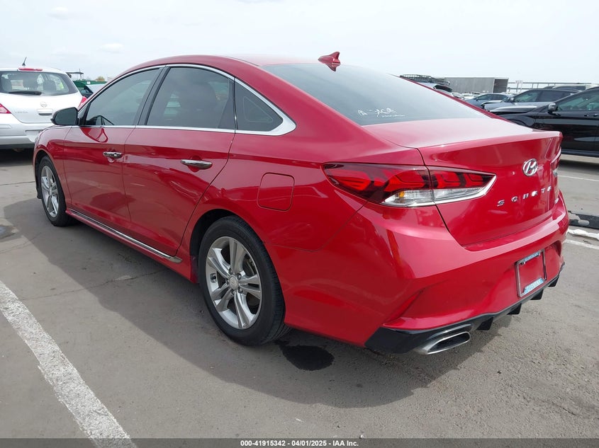 2018 HYUNDAI SONATA SPORT - 5NPE34AF4JH609393