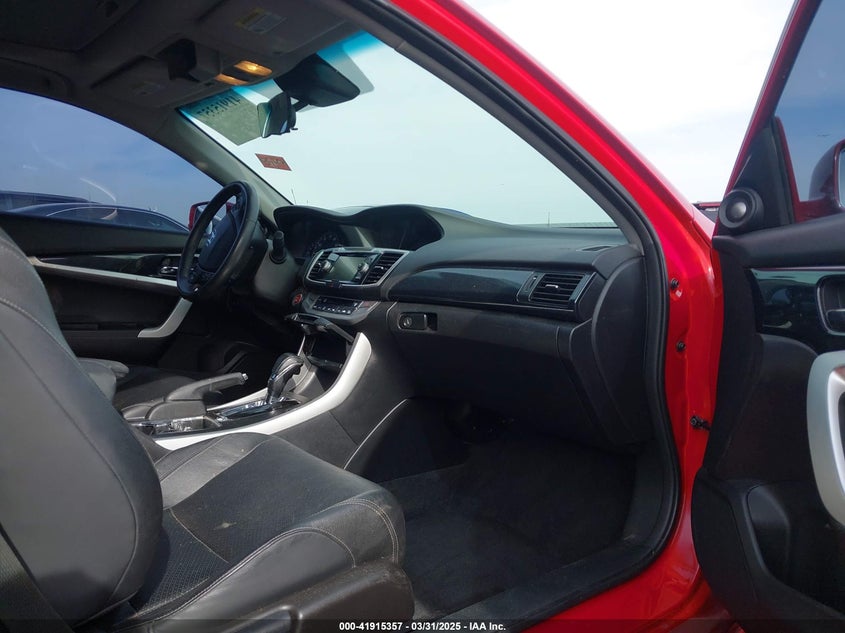 2013 HONDA ACCORD VIN: 1HGCT2B85DA000709