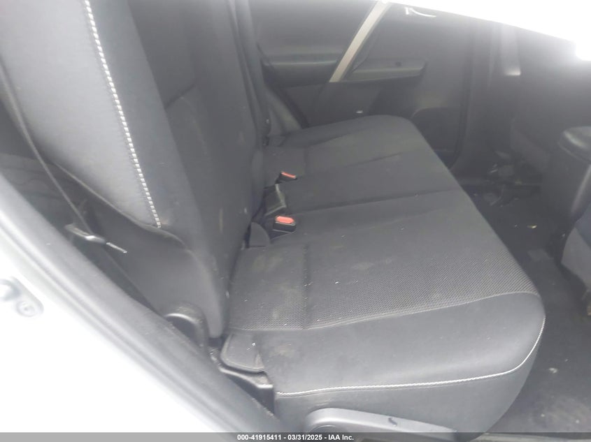 2018 TOYOTA RAV4 XLE - 2T3WFREV0JW452030