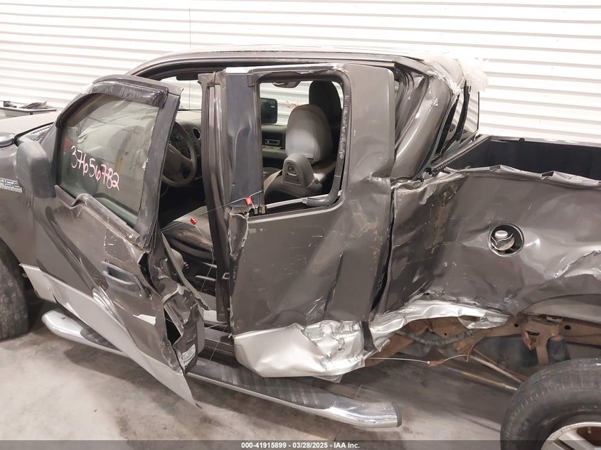 2006 Ford F-150 Fx4/Lariat/Xl/Xlt VIN: 1FTPX145X6FA57043 Lot: 41915899