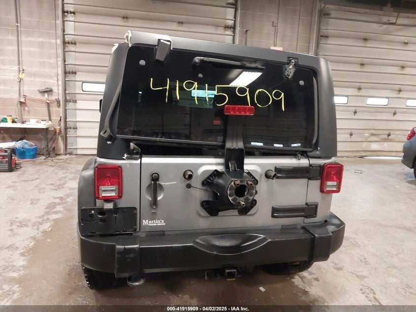 2014 JEEP WRANGLER UNLIMITED SPORT - 1C4BJWDG3EL305899