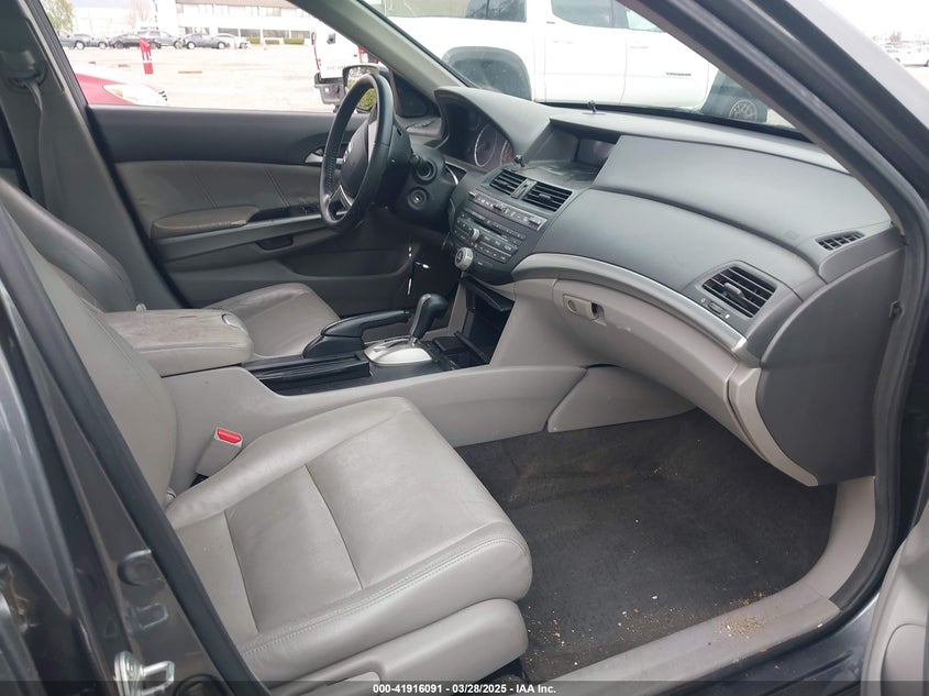 2010 HONDA ACCORD VIN: 1HGCP2F88AA126587