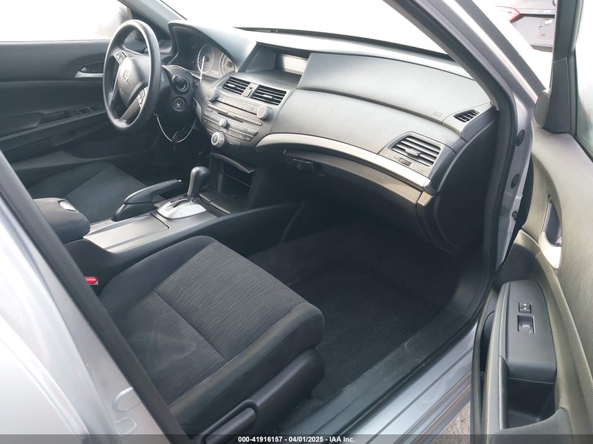 1HGCP2F46BA057977 2011 HONDA ACCORD photo no. 5