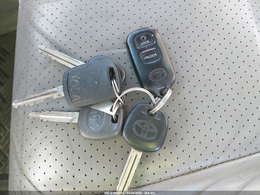 2006 Toyota Highlander Hybrid Limited V6 VIN: JTEEW21A660023732 Lot: 41916187