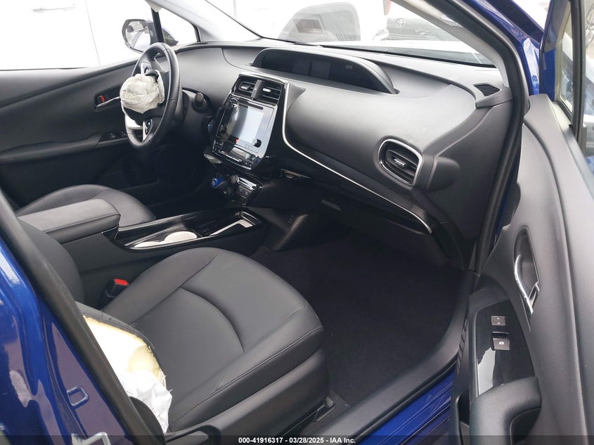 2016 TOYOTA PRIUS FOUR - JTDKARFU2G3527602