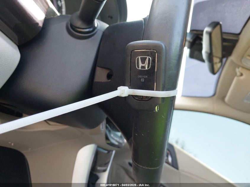 2016 HONDA ACCORD VIN: 1HGCR3F98GA031819