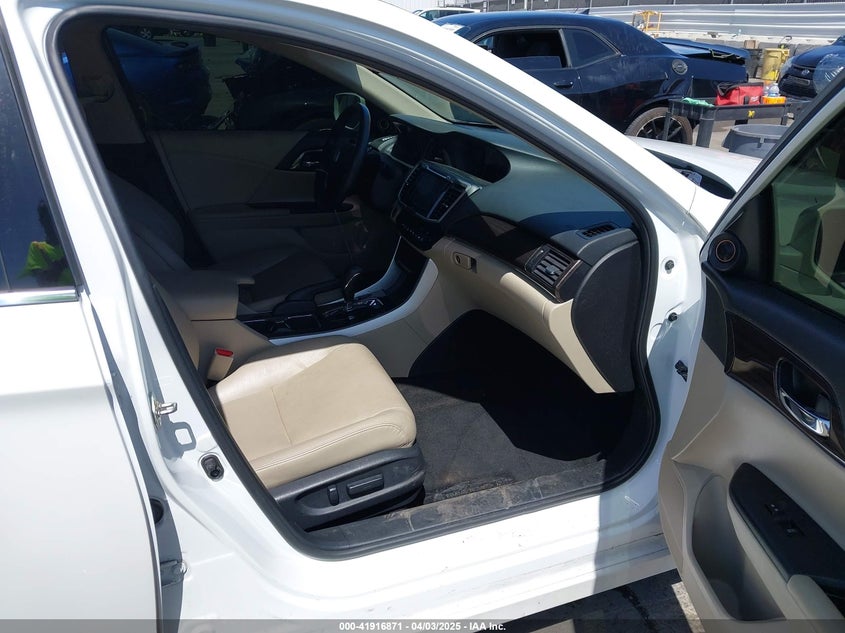 2016 HONDA ACCORD VIN: 1HGCR3F98GA031819