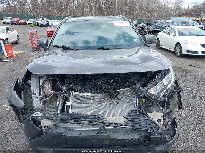 2019 TOYOTA RAV4 XLE - JTMP1RFVXKD025521