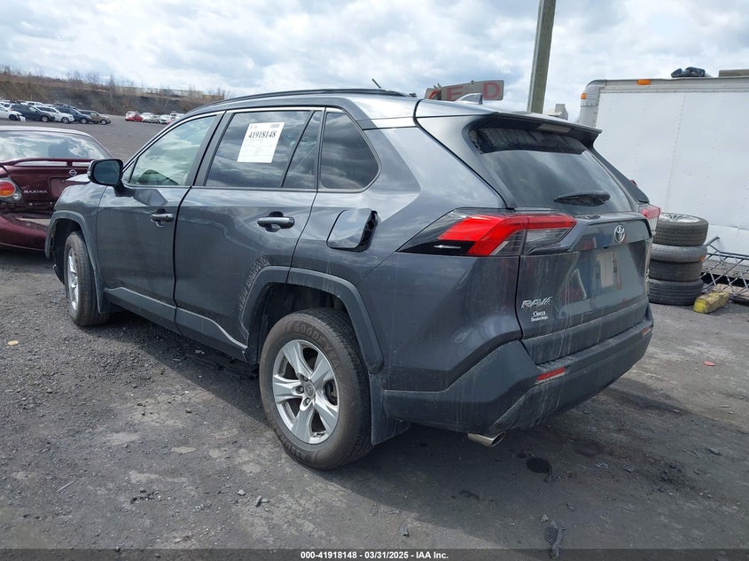 2019 TOYOTA RAV4 XLE - JTMP1RFVXKD025521