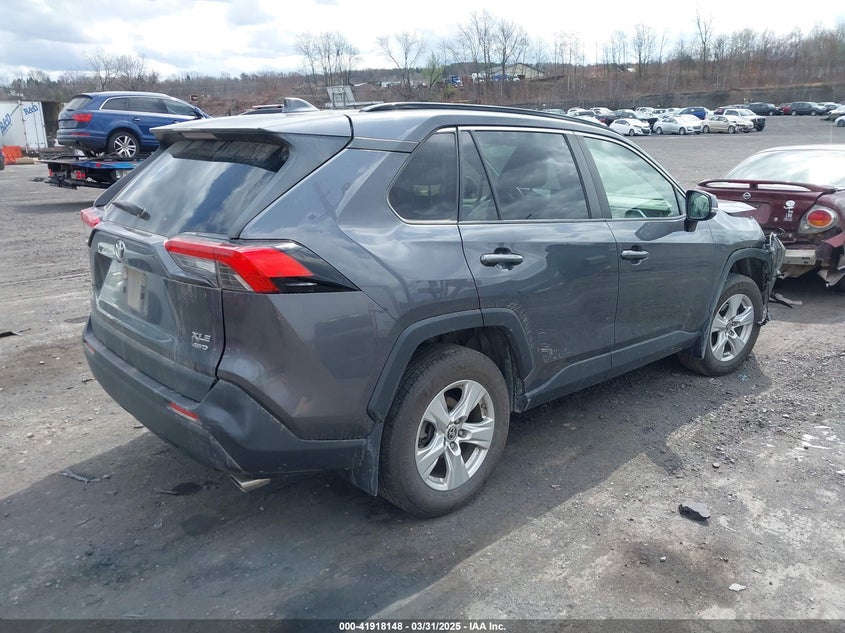 2019 TOYOTA RAV4 XLE - JTMP1RFVXKD025521