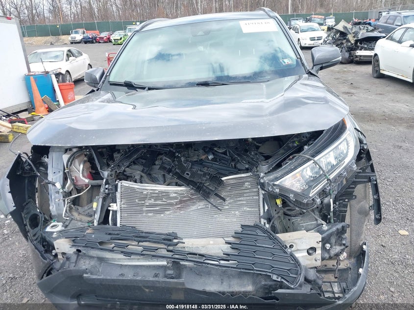 2019 TOYOTA RAV4 XLE - JTMP1RFVXKD025521