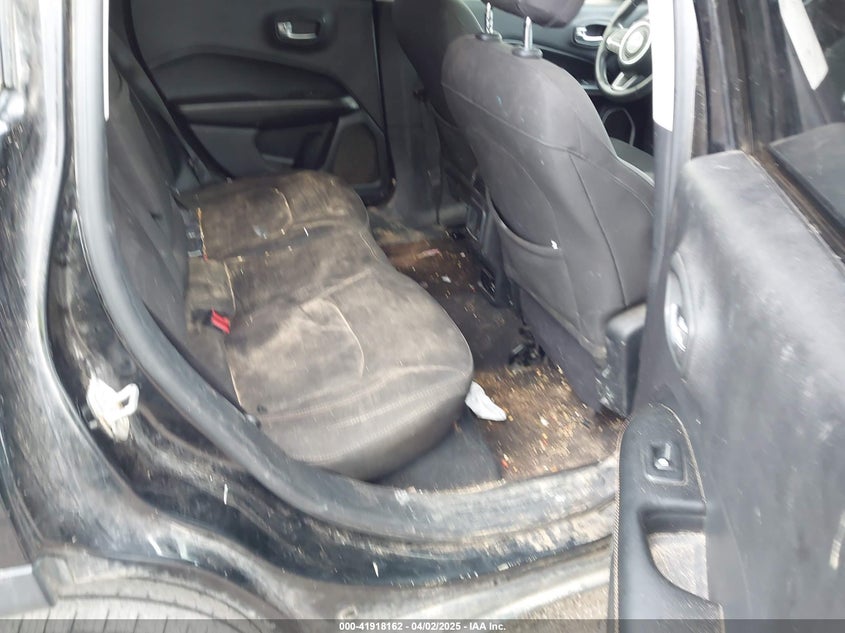 2018 Jeep Compass Sport Fwd VIN: 3C4NJCAB7JT186631 Lot: 41918162