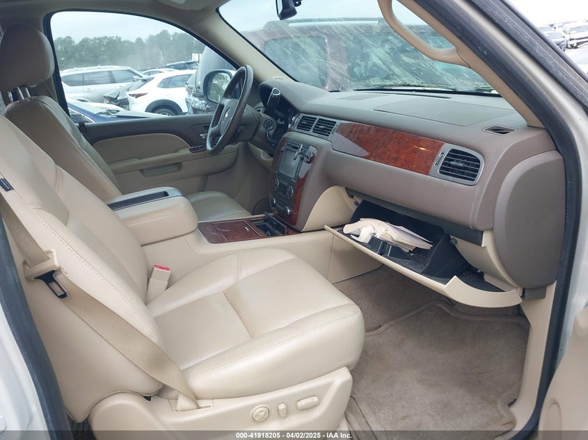 2013 CHEVROLET AVALANCHE LTZ - 3GNTKGE70DG310888