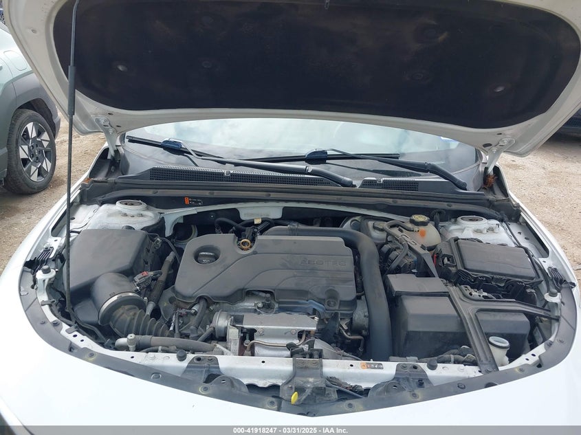 2019 CHEVROLET MALIBU LT - 1G1ZD5ST9KF127578