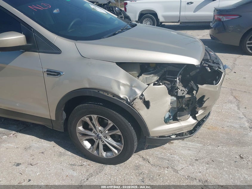 2017 Ford Escape Se VIN: 1FMCU0GD8HUC60074 Lot: 41918443