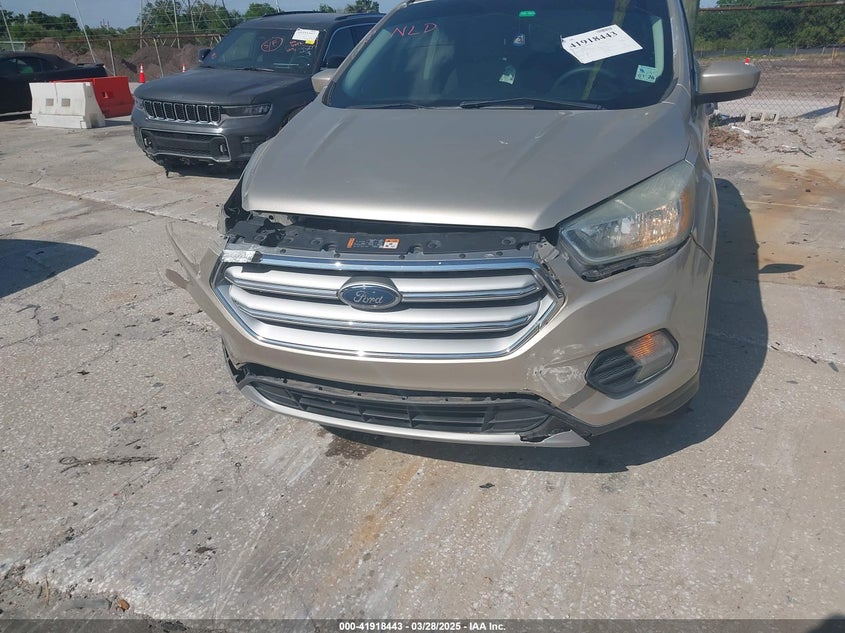 2017 Ford Escape Se VIN: 1FMCU0GD8HUC60074 Lot: 41918443