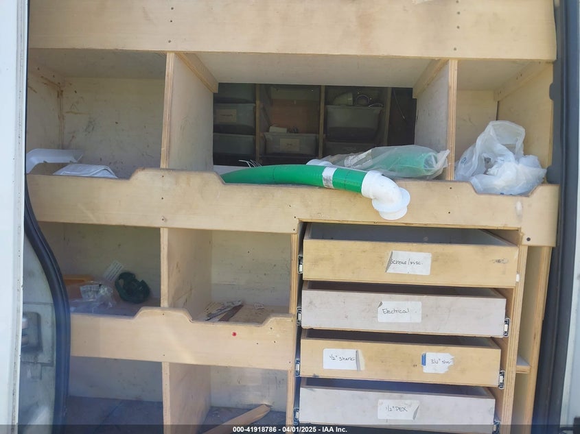 2017 Nissan Nv Cargo Nv2500 Hd S V6 VIN: 1N6BF0LY6HN811371 Lot: 41918786