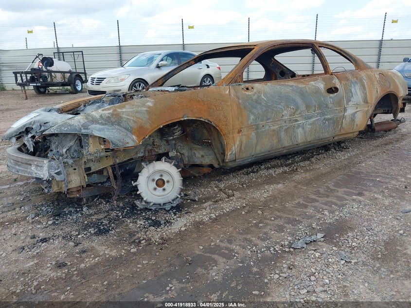 1998 Buick Riviera brown coupe gasoline 1G4GD2218W4710863 photo #3