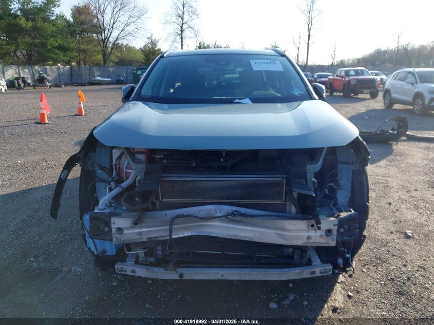 2019 TOYOTA RAV4 HYBRID XLE - JTMRWRFV0KD013274