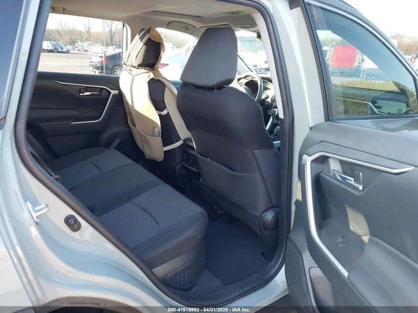 2019 TOYOTA RAV4 HYBRID XLE - JTMRWRFV0KD013274