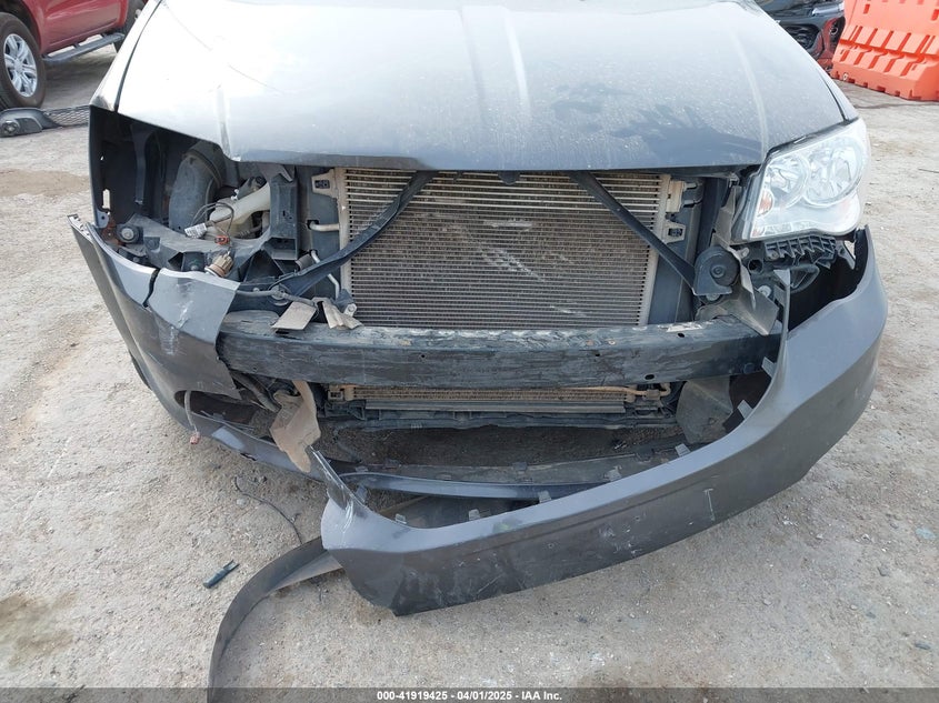 2019 DODGE GRAND CARAVAN SXT - 2C4RDGCG5KR709271