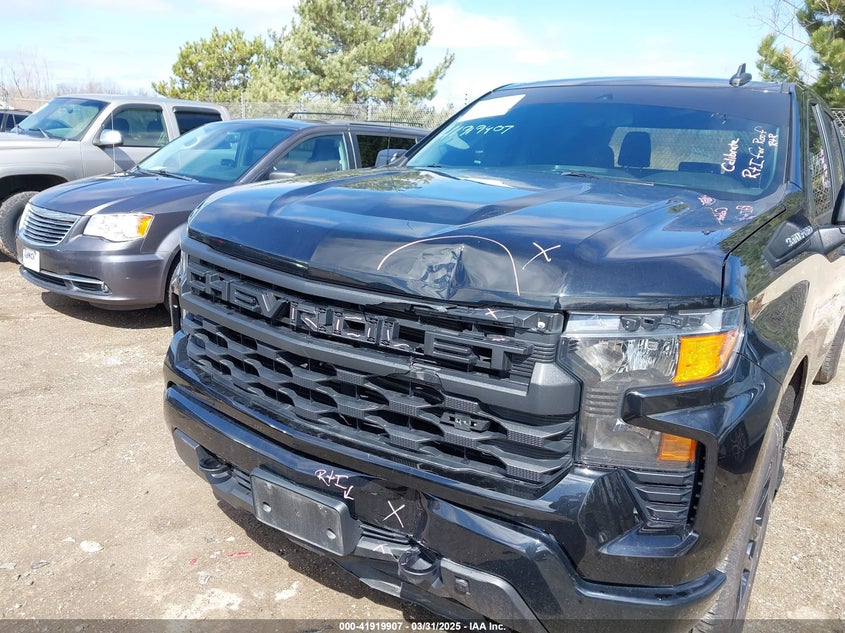 VIN 1GCPDBEK1NZ621341 2022 CHEVROLET SILVERADO 1500 4WD  SHORT BED CUSTOM