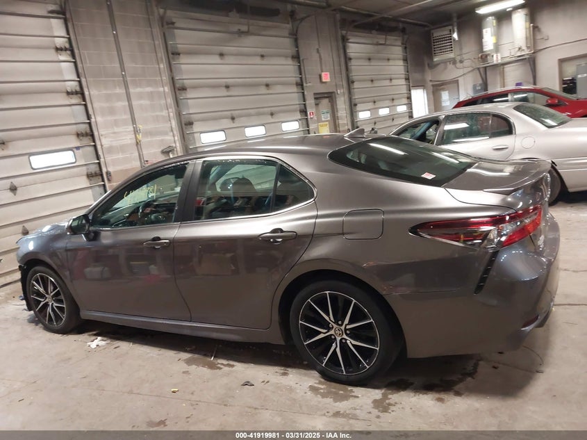 2022 TOYOTA CAMRY VIN: 4T1G11BK3NU053965
