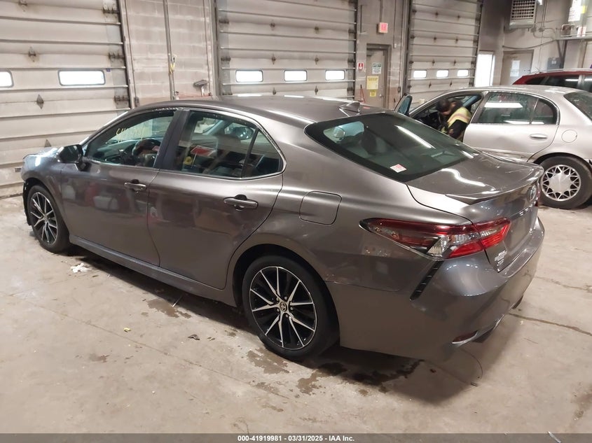 2022 TOYOTA CAMRY VIN: 4T1G11BK3NU053965