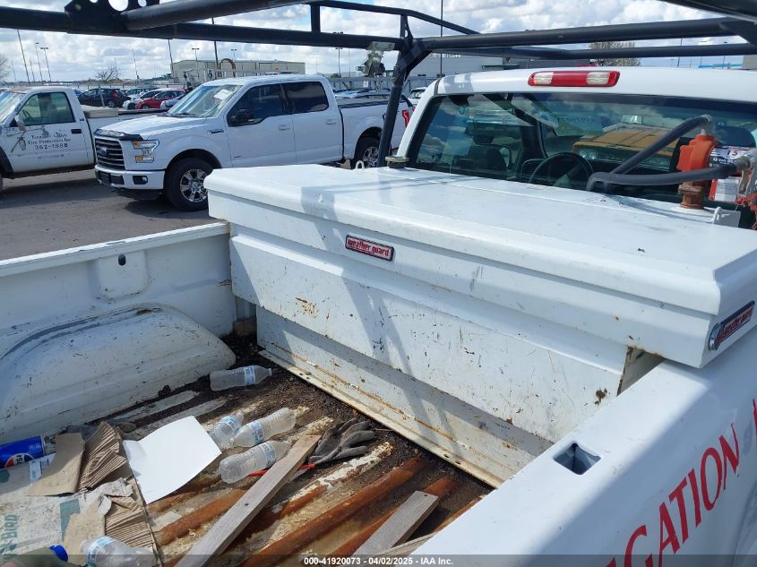 2006 GMC Sierra 2500Hd Work Truck VIN: 1GTHC24UX6E275809 Lot: 41920073