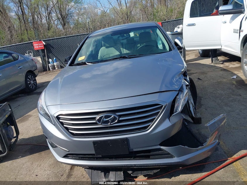 2017 HYUNDAI SONATA SE - 5NPE24AF9HH545428