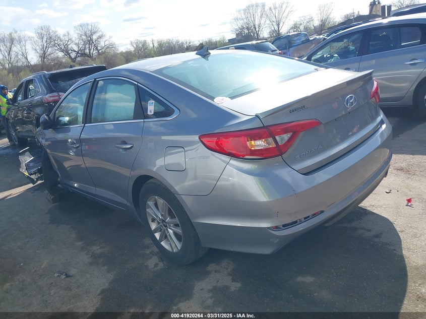 2017 HYUNDAI SONATA SE - 5NPE24AF9HH545428