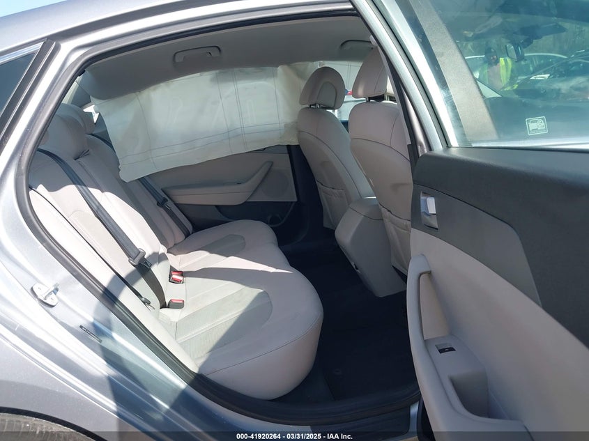 2017 HYUNDAI SONATA SE - 5NPE24AF9HH545428
