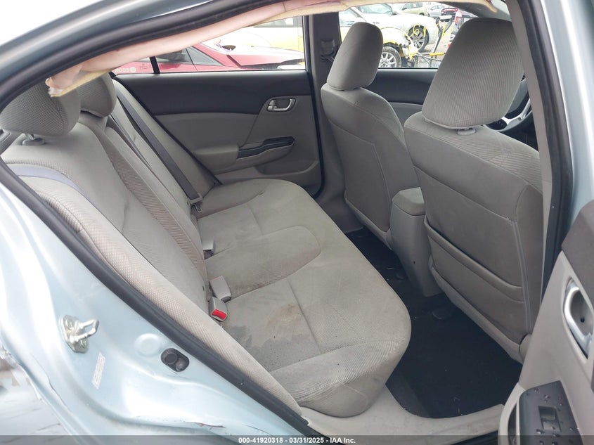 2012 HONDA CIVIC VIN: 2HGFB2F82CH506220