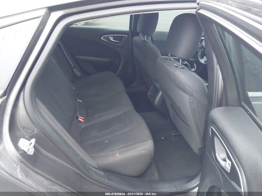 2015 CHRYSLER 200 LIMITED - 1C3CCCABXFN670757