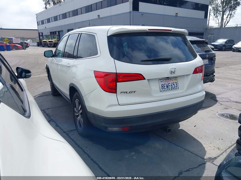 2018 HONDA PILOT VIN: 5FNYF5H58JB029702